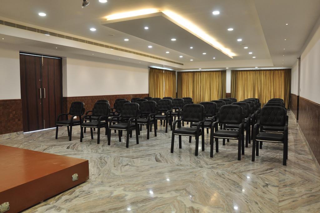 Hotel King Paradise Tiruchirappalli Exterior photo